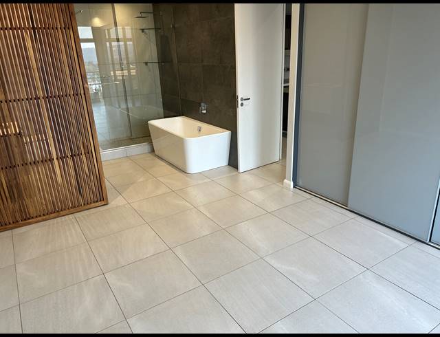 2 BEDROOM APARTMENT FOR SALE IN MENLYN